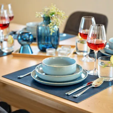 Ruegenzauber Reetdachhaus Mit Sauna U Kamin Strandnaehe Garten * درانسكي