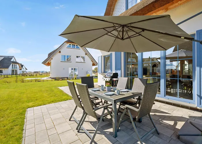 Rügenzauber Reetdachhaus Mit Sauna U Kamin Strandnähe Garten Dranske