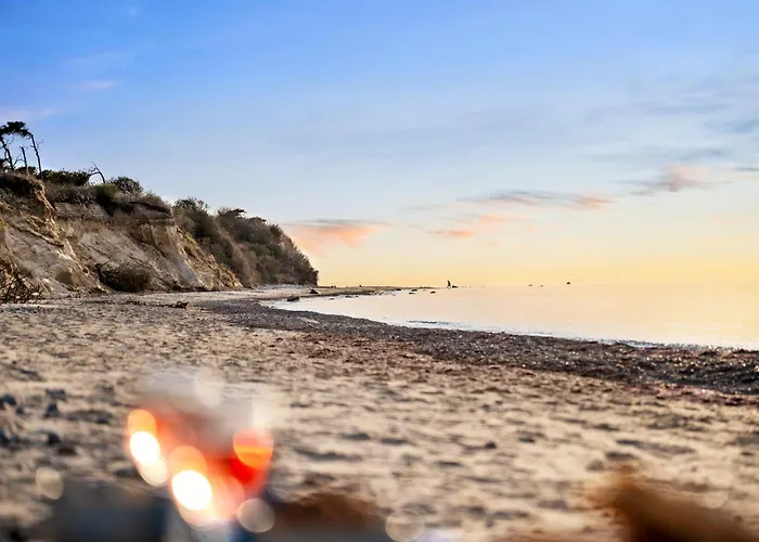 Ruegenzauber &Ndash Reetdachhaus Mit Sauna U Kamin Strandnaehe Garten *