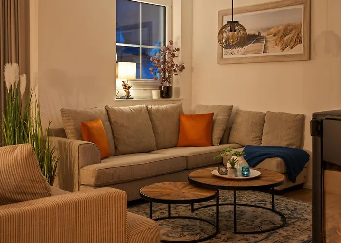 Rügenzauber Reetdachhaus Mit Sauna U Kamin Strandnähe Garten *